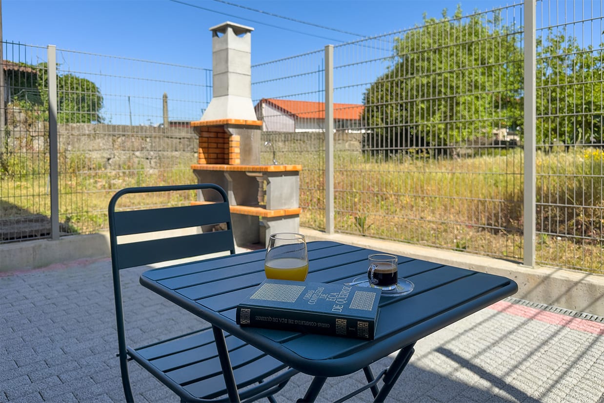 Terraço exterior, Rua da Liberdade