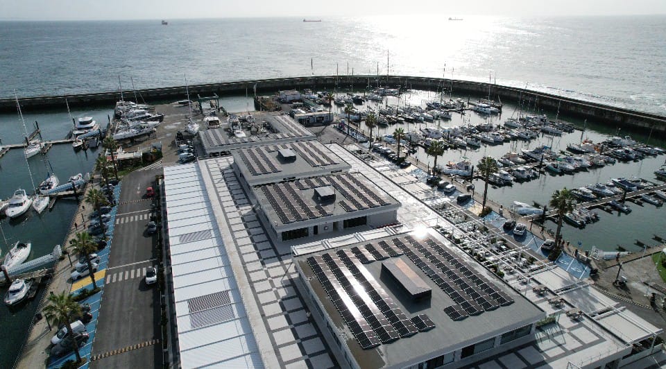 Instalação fotovoltaica — Marina de Cascais, Cascais (2)